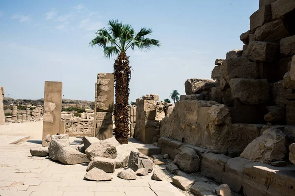 Deir Bahari Dayr Bahri Είναι Ένα Συγκρότημα Ταφικών Ναών Και — Φωτογραφία Αρχείου