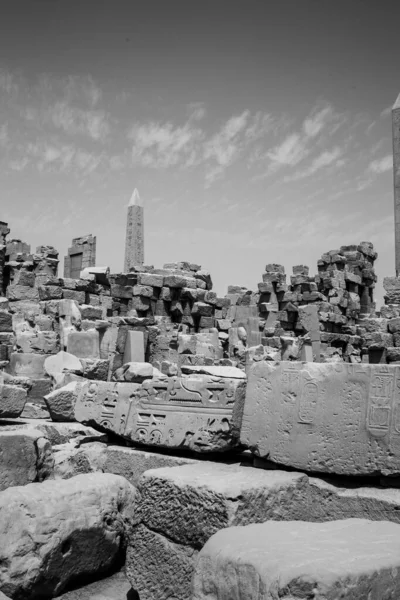 ディール バハリ Deir Bahari またはダール Dayr Bahari エジプトのルクソール市の反対側 ナイル川西岸に位置する霊廟や墓群の複合体である — ストック写真