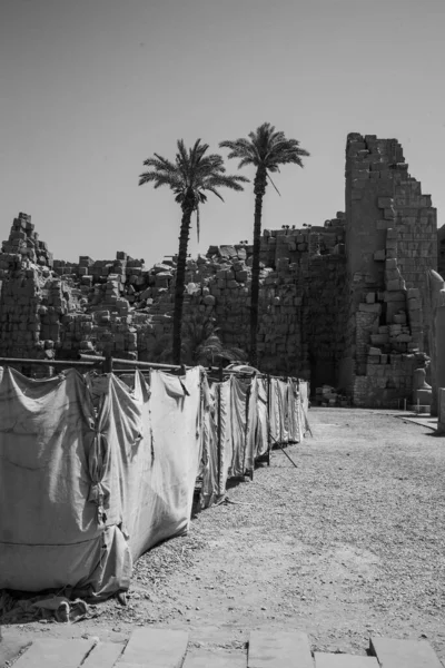 ディール バハリ Deir Bahari またはダール Dayr Bahari エジプトのルクソール市の反対側 ナイル川西岸に位置する霊廟や墓群の複合体である — ストック写真