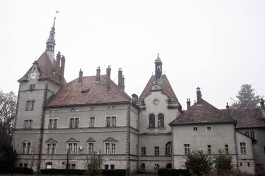 Batı Ukrayna 'nın inanılmaz mimari manzarası, peri masalı Shenborn Sarayı