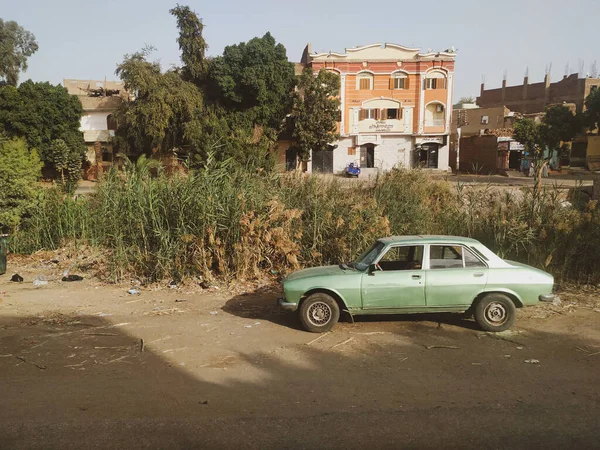 Luxor Modern Day Egyptian City — Stock Photo, Image