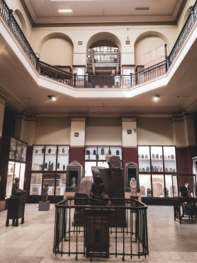 Mısır Tarihi Müzesi, Mısır 'ın Kahire kentindeki Mısır Müzesi olarak bilinir.