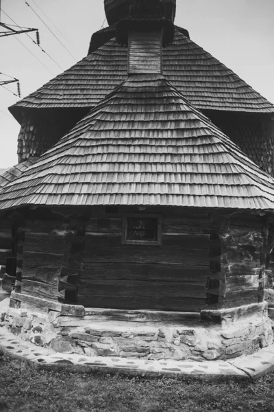 Stary Drewniany Kościół Zakarpattia Ukraina Czarno Biały — Zdjęcie stockowe