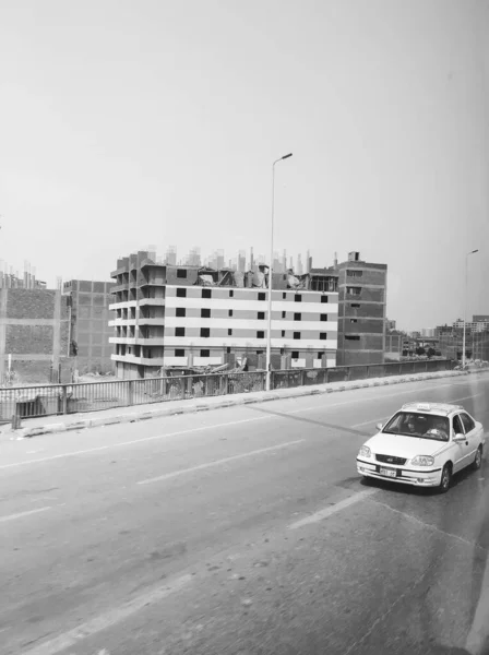 Coche Carretera Ciudad Cairo Capital Egipto Una Las Ciudades Más — Foto de Stock