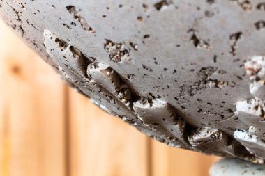 Bir tablo yakın çekim üzerinde güzel eski vazo