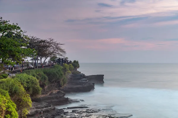 Tabanan Bali Indonesië 2018 Tanah Lot Tempel Natuurlijke Grot Aan — Stockfoto