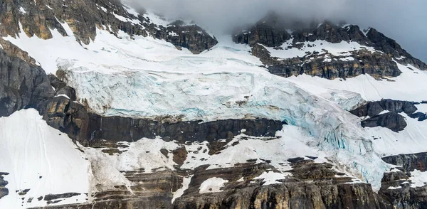 Vue Aérienne Hélicoptère Parc National Banff Surplombant Les Magnifiques Montagnes — Photo