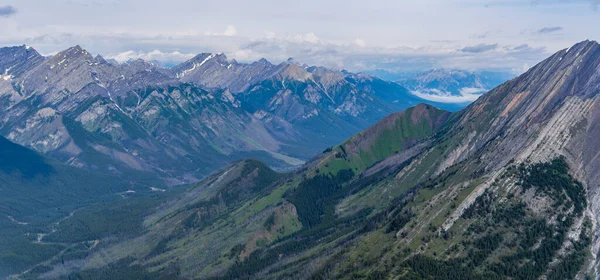 Helicóptero Vista Aérea Parque Nacional Banff Com Vista Para Belas — Fotografia de Stock