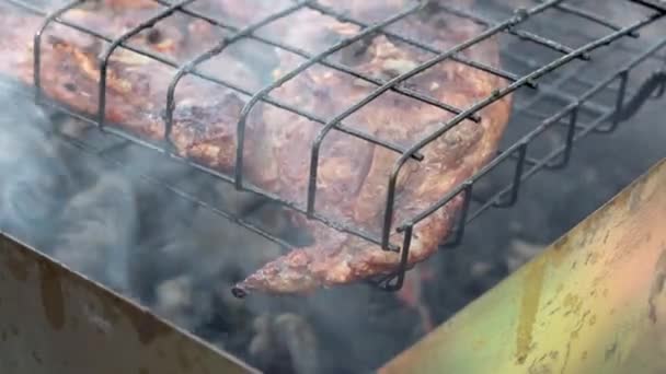 Viande Agneau Juteuse Est Grillée Sur Barbecue Charbon Bois Beaucoup — Video