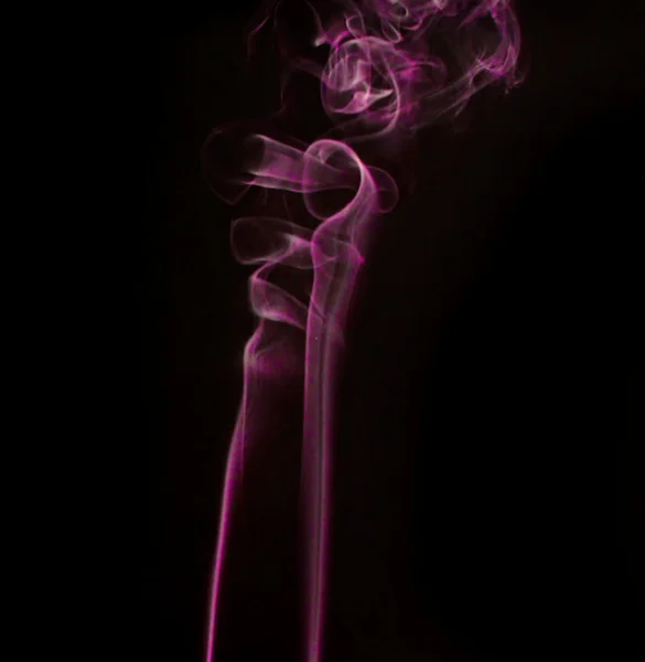 Hookah humo sobre un fondo negro surtidos colores —  Fotos de Stock