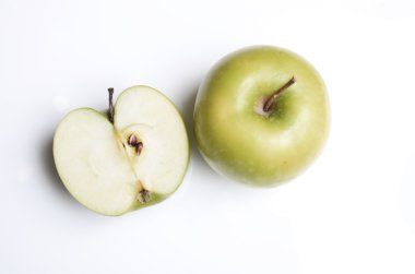 Sulu elma yeşil
