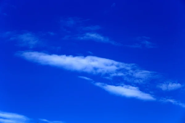 Soyut bulut gökyüzü üzerinde