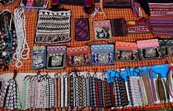 El sanatları, Hatıra Eşyası kabile.