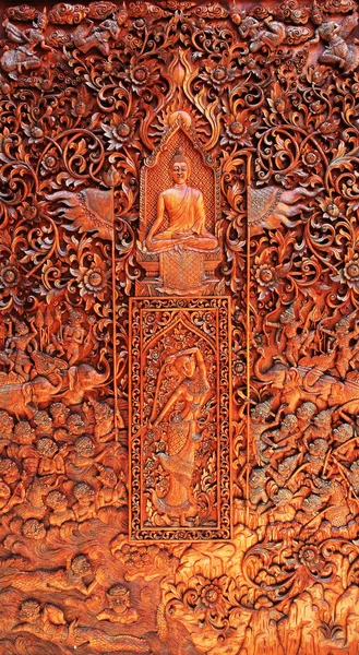 Bella scolpita Buddha in legno — Foto Stock