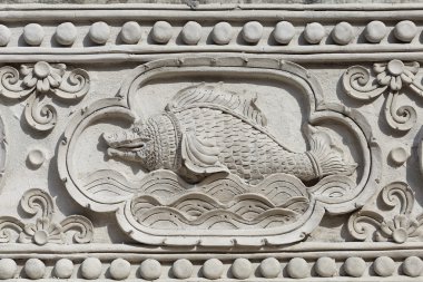 Güzel bir desen oyma.