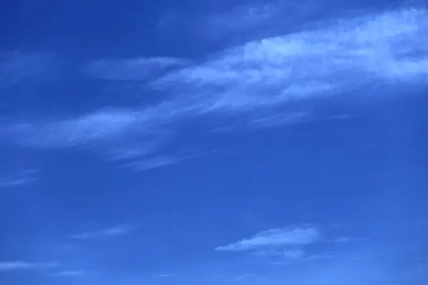 Parlak sabah gökyüzü