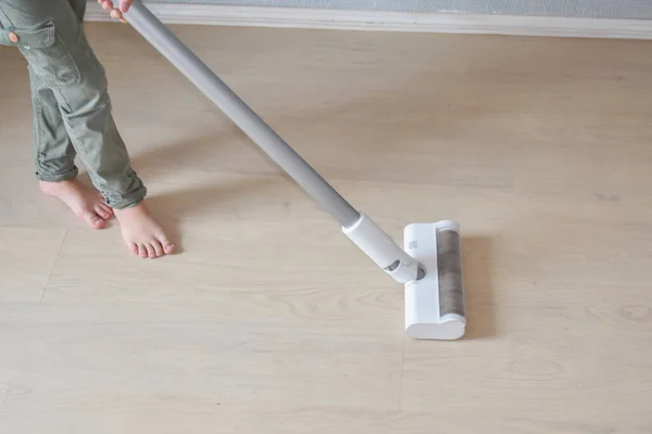 Child Girl Does Vacuuming House Photo Processing — Stock Photo, Image