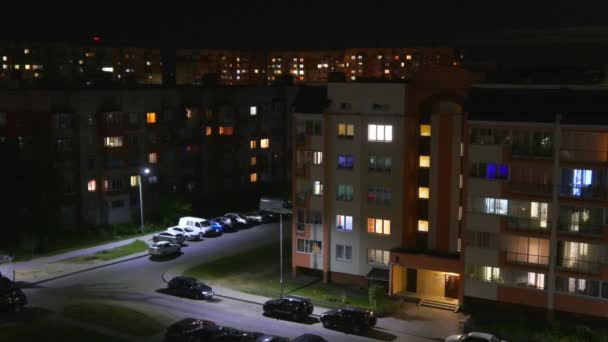 Nachtelijke Verduistering Van Licht Ramen Van Een Gebouw Met Meerdere — Stockvideo