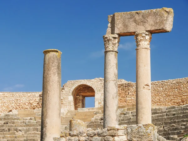 Dougga, ρωμαϊκά ερείπια. Μνημείο παγκόσμιας πολιτιστικής κληρονομιάς στην Τυνησία. — Φωτογραφία Αρχείου