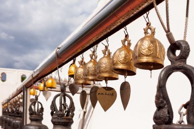 Sakral çan Wat Saket Ratcha Wora Maha Wihan (altın Mount) içinde. Bangkok, Tayland.