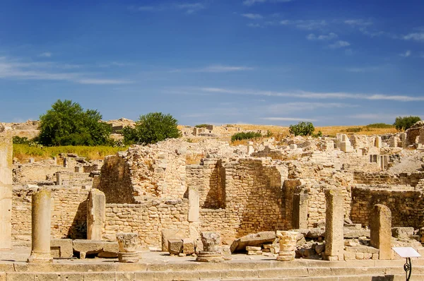 Dougga, római romok. UNESCO Világörökség Tunéziában. — Stock Fotó