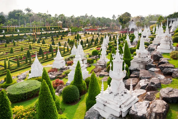 Nong Nooch Tropical Garden in Pattaya, Thailand. Panorama landsc — Stock Photo, Image