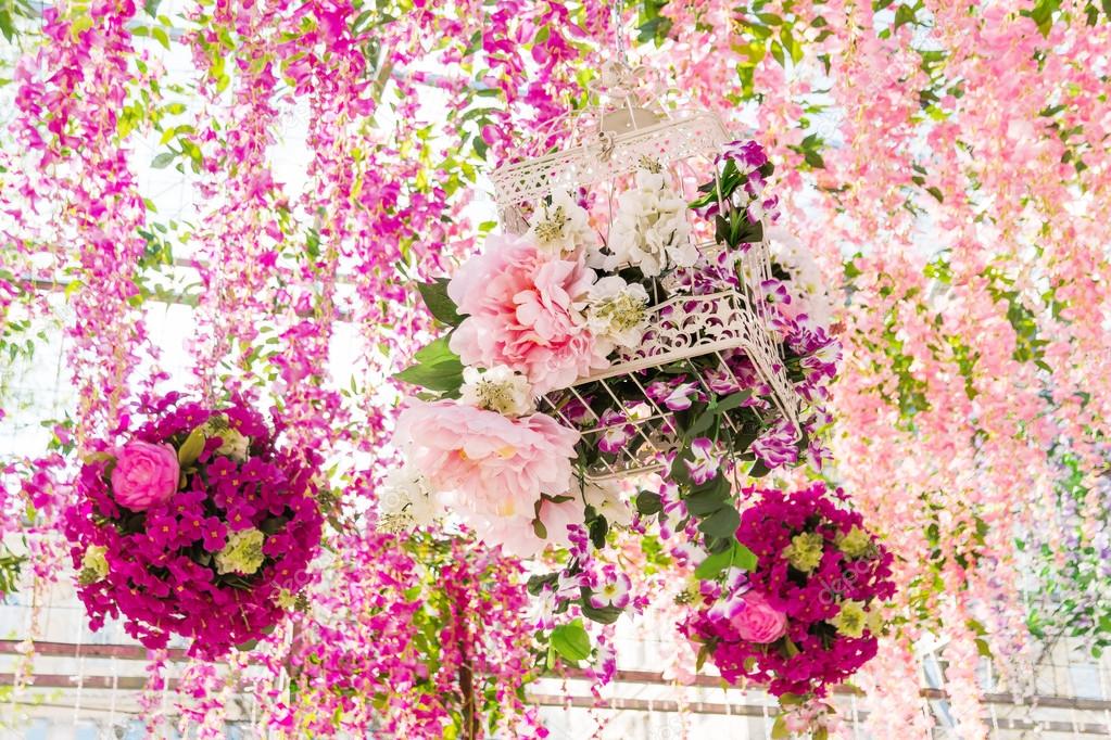 Street festival "Moscow Spring" in historical center of Moscow city, Russia. Flower decoration of colorful easter fair. — Stock Photo © aksenovko #108827884