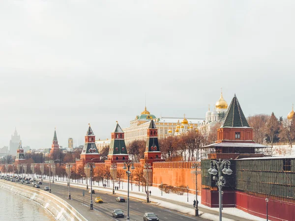 Palacio Del Senado Detrás Las Paredes Ladrillo Rojo Del Kremlin — Foto de Stock