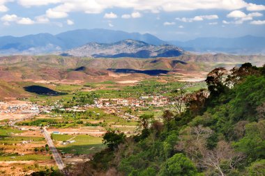 Ta Cu dağdan, Binh Thuan Eyaleti, Vietnam manzara. Güneşli Panorama görünüm.