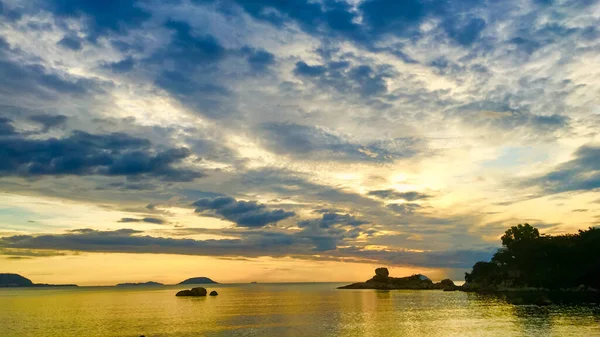 Захід Сонця Морі Куанг Нгаї Єтнам — стокове фото