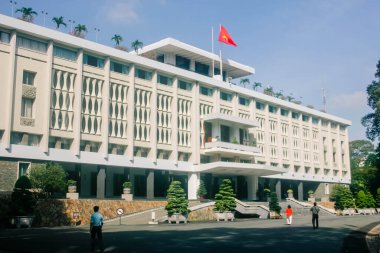 Ho Chi Minh, Vietnam - 9 Eylül 2016: Bağımsızlık Sarayı veya Birleşme Sarayı 'nın genel görüşü. Bağımsızlık Sarayı Ho Chi Minh City, Vietnam 'da bir dönüm noktasıdır.