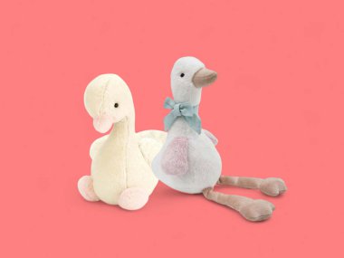 Sevimli Plush Goose ve Duckling Dost Oyuncakları