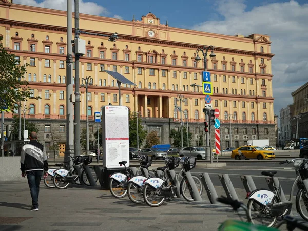 Moskova Lubyanka Meydanı Çocuk Dünyası Nın Yakınında Kuznetsky Köprüsü Gün — Stok fotoğraf