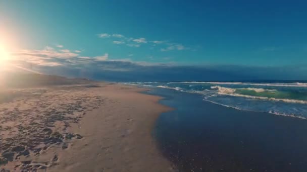 Vacker Hyper Lapse Solig Dag Lugn Orörd Strand Med Blå — Stockvideo