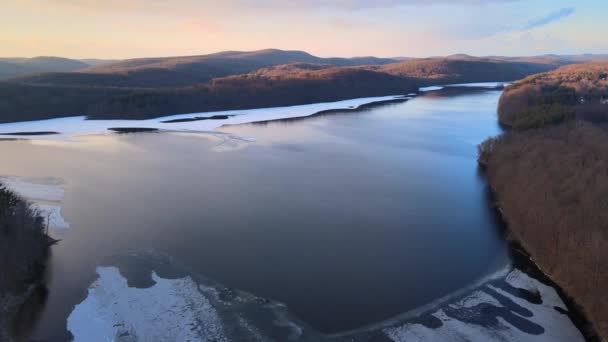 Images Aériennes Drones Lacs Collines Montagnes Forêts Coucher Soleil Dans — Video