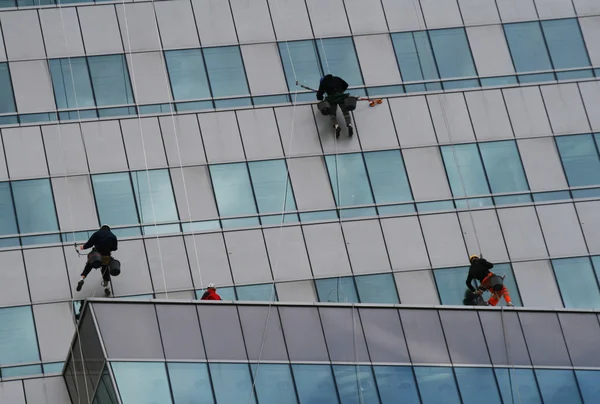 Limpieza de ventanas — Foto de Stock