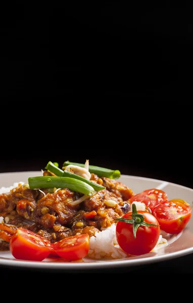 Pollo de Szechuan con arroz blanco en un plato —  Fotos de Stock