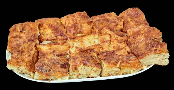 Свежая Печь Испекла Традиционный Сербский Сырный Пирог Gibanica Подается Белом — стоковое фото