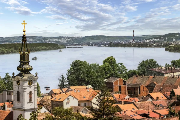 Panorámás kilátás nyílik a Gárdos Lookout Zimony folyó Duna város Zimony-Belgrád, Szerbia — Stock Fotó