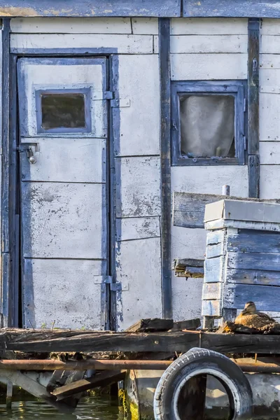 Old Wooden Raft Hut On Sava River - Detail — Stok fotoğraf