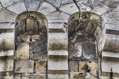 Ortaçağ Kalesi sur kaba kesme taş Corbel parantez