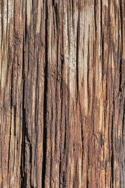 Çürümüş yıpranmış eski kare ahşap baba Bitümlü yüzey dokusunu kırık