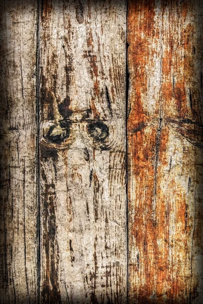 Старые обветшалые гнилые деревянные настилы — стоковое фото