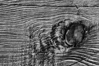Eski düğümlü yıpranmış ahşap ağartılmış ve koyu gri doku lekeli