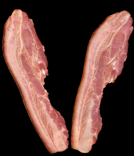 Barriga de porco Bacon Rashers isolado em fundo preto — Fotografia de Stock