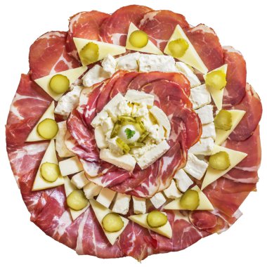 Lezzetli meze meze Meze beyaz arka plan üzerinde izole tabak