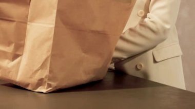 meyve yavaş çekimde