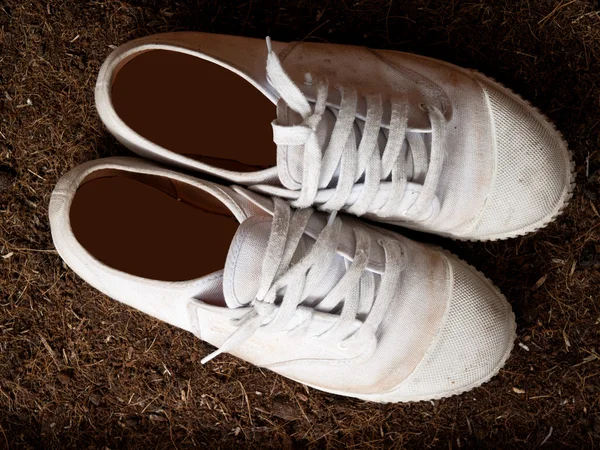 Stare biały buty — Zdjęcie stockowe