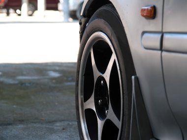 araba tekerlek, parçaları araba kesinlikle gereklidir