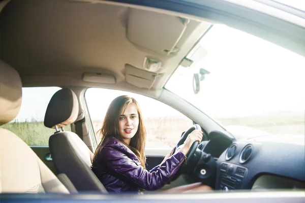 Beautiful woman in car — Stock Photo, Image